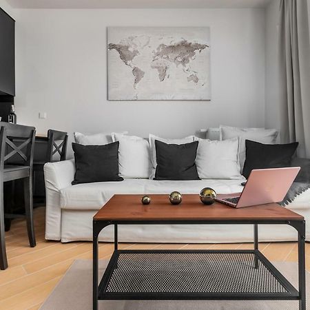 Apartments Jana Kazimierza 50 By Renters Varsovie Extérieur photo
