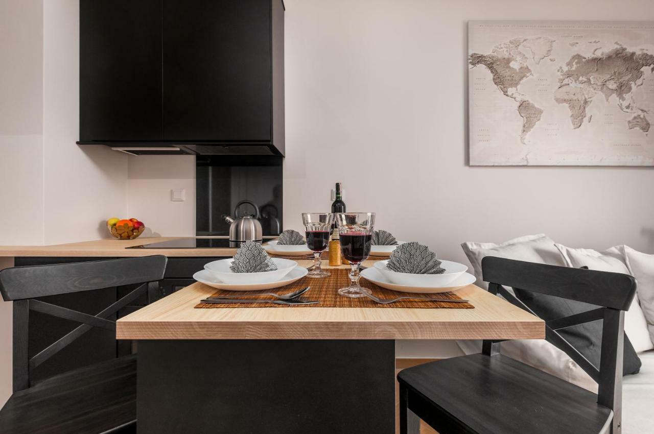 Apartments Jana Kazimierza 50 By Renters Varsovie Extérieur photo