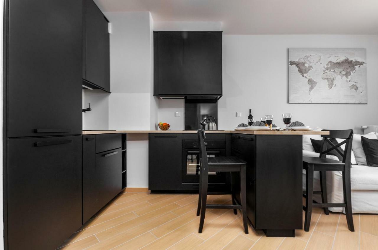 Apartments Jana Kazimierza 50 By Renters Varsovie Extérieur photo